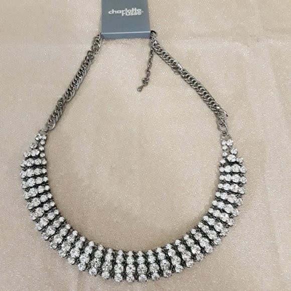 ~CHARLOTTE RUSSE Beautiful Rhinestone Statement Necklace - Picture 1 of 3